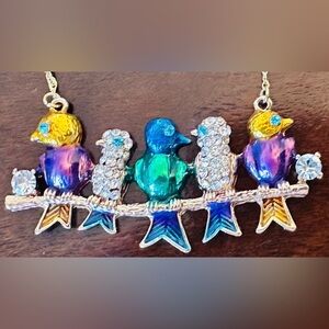 Betsey Johnson NWT Gold-Tone Multicolor Crystal Bird Pendant Necklace Retro Boho